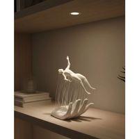 3d El Üzerinde İnsan Figürü Beyaz Minimal Masa Üstü Dekor