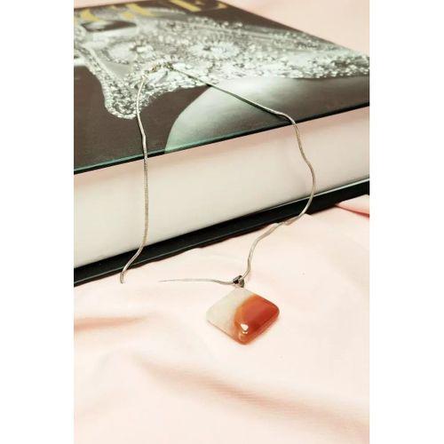 Akik Doğal Taşı Zincirli El Yapımı Kolye Uç: 3 cm Zincir: 20 cm kutulu