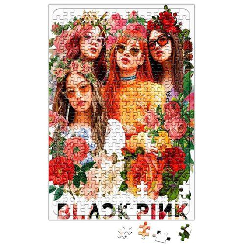 Çiçekler Arasında Blackpink Kpop Puzzle 240 Parça Yapboz