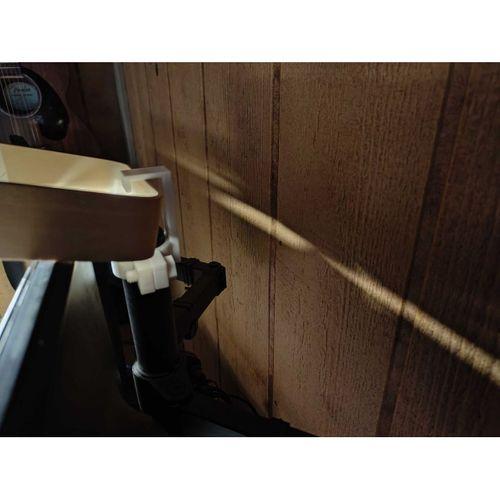 Monitor Montajı Işık Tutucu (Bu ürün Sadece Plastik parçadır - Almadan Önce Soru Sorabilirsiniz)