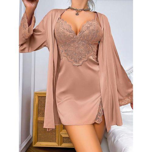 Özel Tasarım Dantel İşlemeli Şık Göğüs Dekolteli Sabahlıklı 2'li Saten Gecelik Takımı