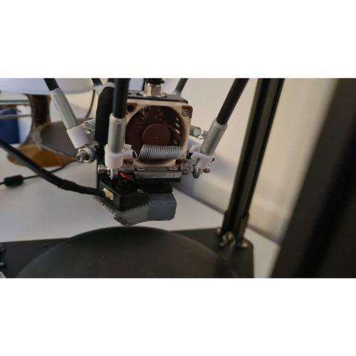 - Sonic Pad FLSUN Q5 Rezonans Sensörü Braketi 3D Baskı (Bu ürün Sadece Plastik parçadır - Almadan Önce Soru Sorabilirsiniz)