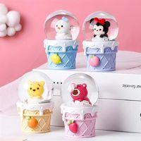 Mickey Mouse Işıklı Kar Küresi 9 Cm