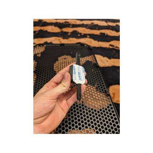 Soundboks 3 Airtag Tutucu (Bu ürün Sadece Plastik parçadır - Almadan Önce Soru Sorabilirsiniz)