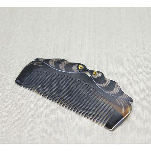 Kemik Tavuskuşu Tarak