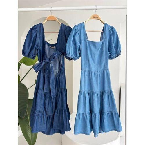 Kare Yakalı Ve Gipe Detaylı Tensel Elbise 2883