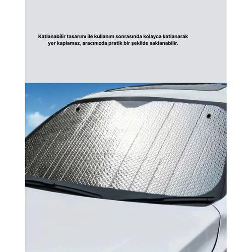 Otomobil Güneşliği – Katlanabilir Tasarım Ve Süngerli Isı Yalıtımı