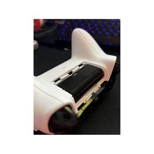 Xbox One Şarj Edilebilir Pil Paketi (Bu ürün Sadece Plastik parçadır - Almadan Önce Soru Sorabilirsiniz)