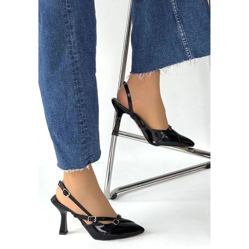 Tetti Siyah Rugan Topuklu Ayakkabı