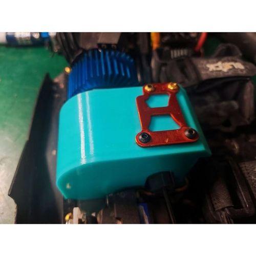 HPI WR8 Dişli Kapağı (Bu ürün Sadece Plastik parçadır - Almadan Önce Soru Sorabilirsiniz)