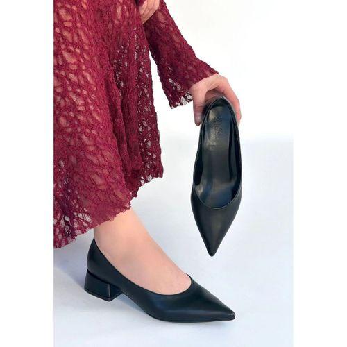 Ferla Siyah Cilt Topuklu Ayakkabı