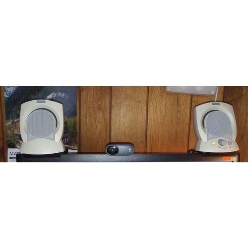 Altec Lansing Hoparlörleri için Monitör Rafları (Bu ürün Sadece Plastik parçadır - Almadan Önce Soru Sorabilirsiniz)