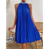 Kadın Balıkçı Yaka Omuzlardan Açık Pılelı Kısa Janjan Krep Elbise