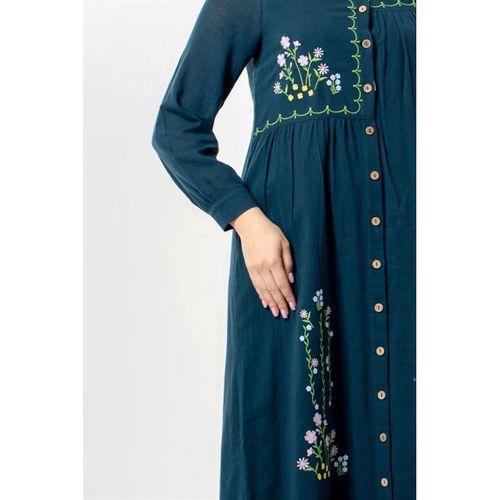 Uzun Kol Neşe Nakış Detaylı Boydan Düğmeli Yazlık Şile Bezi Uzun Elbise Petrol Ptrl