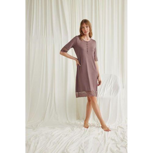 Dantel Detaylı Kısa Kollu Ve Önü Düğmeli Gecelik