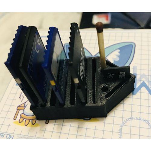 CD ve Mikro Bellek Kartları için Organizatör – 5122296