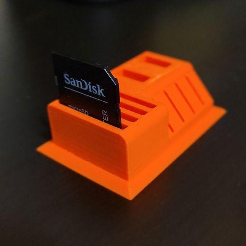 4_2 yuvalı SD kart ve USB sahibi - 5148130