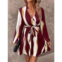 Kadın Uzun Kollu Kruvaze Yakalı Desenli Modal Mini Elbise