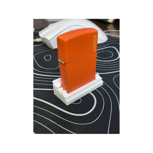 Zippo Standı (Bu ürün Sadece Plastik parçadır - Almadan Önce Soru Sorabilirsiniz)