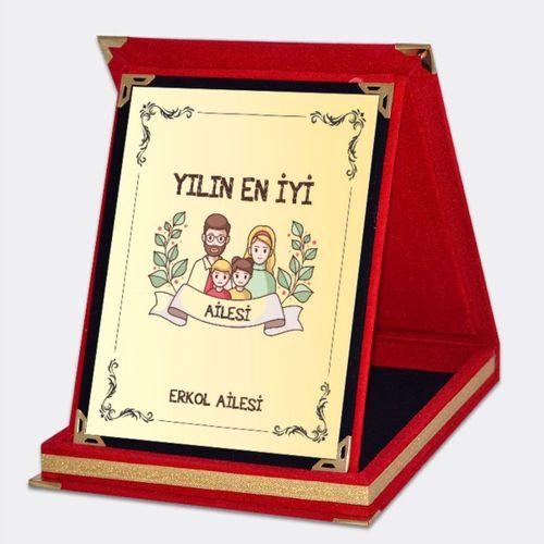 Kişiye Özel Yılın Ailesi Kırmızı Plaket - 04