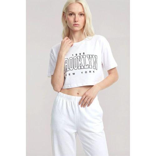 Kadın Beyaz Baskılı Crop T-shirt Pantolon Takım %100 Pamuk Rahat 2’li Set