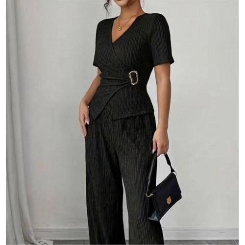 Kadın Toka Detaylı Kruvaze Takım