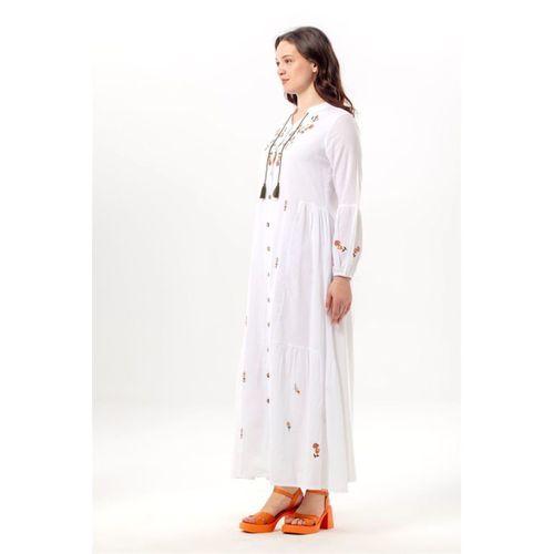 Uzun Kol Ala Nakışlı Püskül Bağcıklı Hakim Yaka Yazlık Şile Bezi Uzun Elbise Beyaz Byz