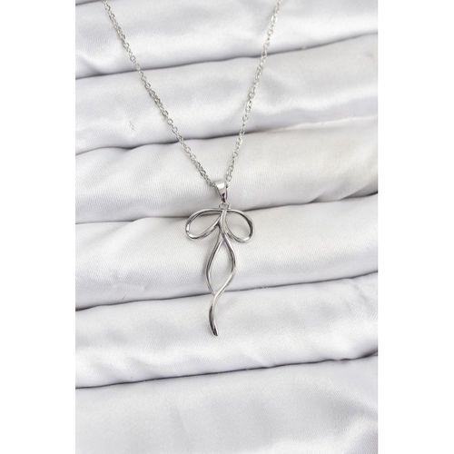 316L Çelik Zincir Gümüş Renk Fiyonk Model Kadın Kolye