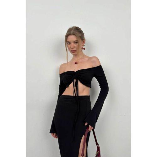 Kayık Yaka Asansörlü Bluz