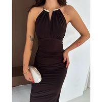 Uzun Abiye Elbise Yırtmaçlı Sırt Dekolteli Şık Gece Elbisesi - Kahverengi