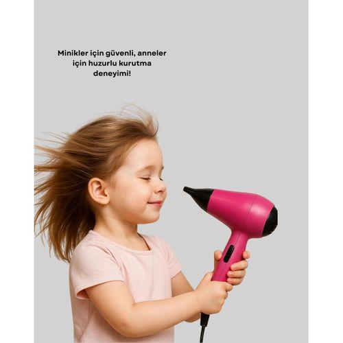 Çocuklara Uygun Saç Kurutma Makinesi – Güvenli, Yumuşak Ve Nazik Kurutma Deneyimi
