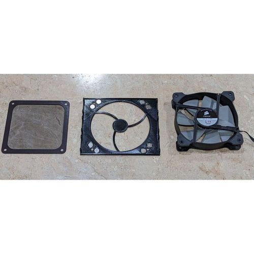 Antec P180 5.25 Bay 120mm Fan Adaptörü (Bu ürün Sadece Plastik parçadır - Almadan Önce Soru Sorabilirsiniz)