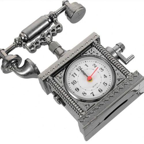 Vintage Telefon Tasarımlı Masa Saati