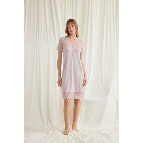 Yakası Kolu Omzu Ve Etek Ağzı Dantelli Önü Düğmeli Gecelik