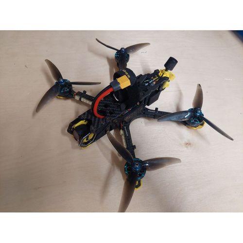 "Speedybee Master 5 V2: Hızın ve Korumanın Mükemmel Buluşması - Model No: 6897975"