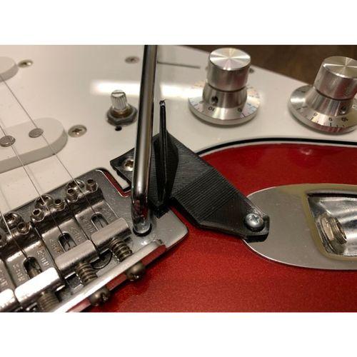 Fender Tremelo Shark Fin Rest MIM Strats (Bu ürün Sadece Plastik parçadır - Almadan Önce Soru Sorabilirsiniz)