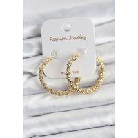 Pirinç Gold Renk Tırtıklı Halka Model Kadın Küpe