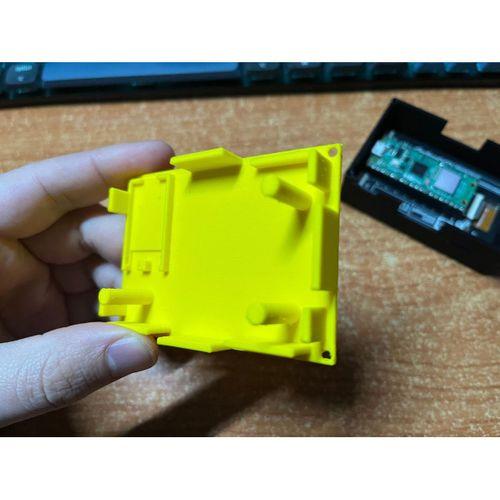 "Raspberry Pi Pico için Şık ve Fonksiyonel 2.8 İnç Ekran Kılıfı - Model 6901888"