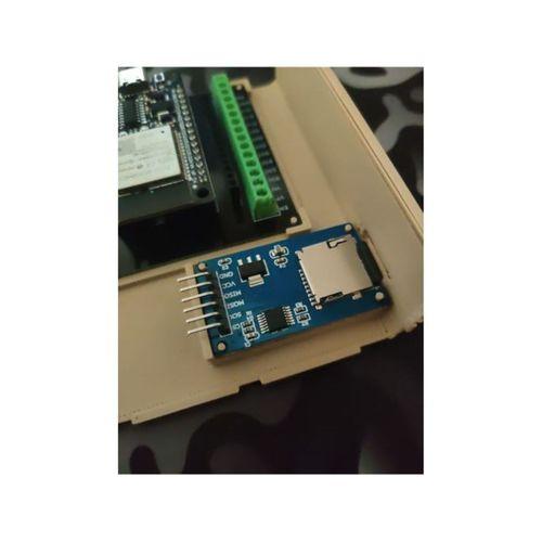 SD Kart Tutucu Vidasız (Bu ürün Sadece Plastik parçadır - Almadan Önce Soru Sorabilirsiniz)