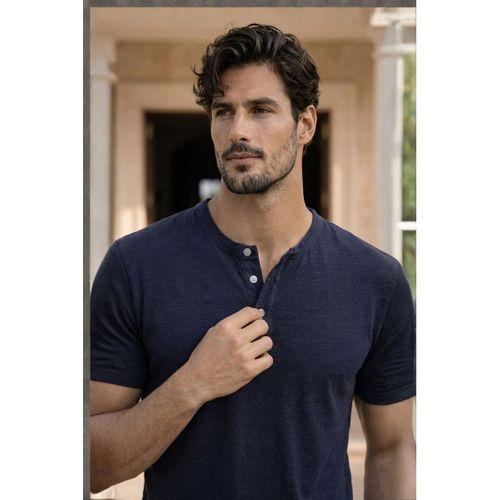 Edgar Regular Fit 3 Düğmeli Pat Flamlı Suprem Kumaş Pis Yaka Erkek T-Shirt - Lacivert