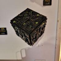 "Galaksinin Derinliklerinden: Bluebrixx Star Trek Borg Kubusu (Büyük Boy) Duvar Sanatı - 6901666"