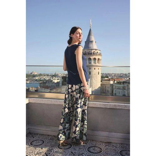 Yaprak Desenli Ve Dantelli 3'lü Pijama Takımı