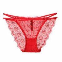 Çapraz Bant Detaylı Dantelli String Külot