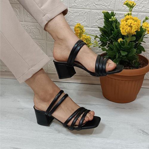 Fiyra 7010 Siyah 5cm Kare Topuk Üç Bant Bayan Terlik Ayakkabı