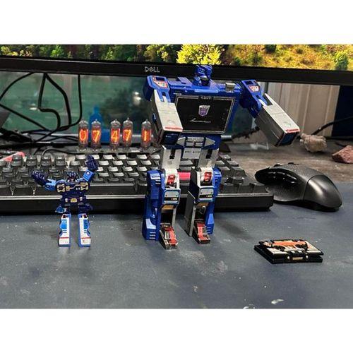Transformers G1 Frenzy Bacak Bağlantı Onarımı (Bu ürün Sadece Plastik parçadır - Almadan Önce Soru Sorabilirsiniz)