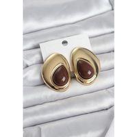 Pirinç Gold Renk Kahverengi Taşlı Damla Model Vintage Kadın Küpe