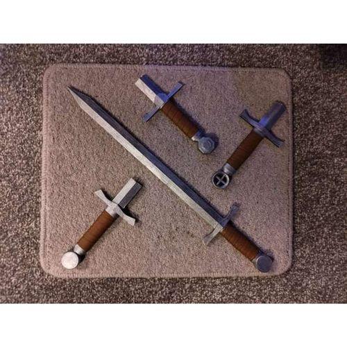 Uzun Kılıç V2 (Bu ürün Sadece Plastik parçadır - Almadan Önce Soru Sorabilirsiniz)