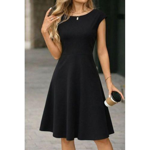 Kadın Yarım Ay Kollu Yakası Acık Kemersiz Midi Ithal Krep Elbise