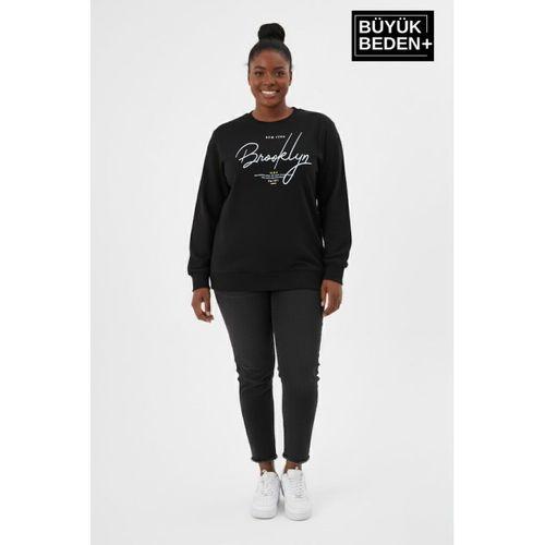 Kadın Büyük Beden El Yazılı Brooklyn Baskılı Bisiklet YakaSweatshirt SPR26BSWK956-6