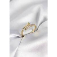 Zirkon Taşlı Gold Renk Yassı Çivi Model Kadın Yüzük